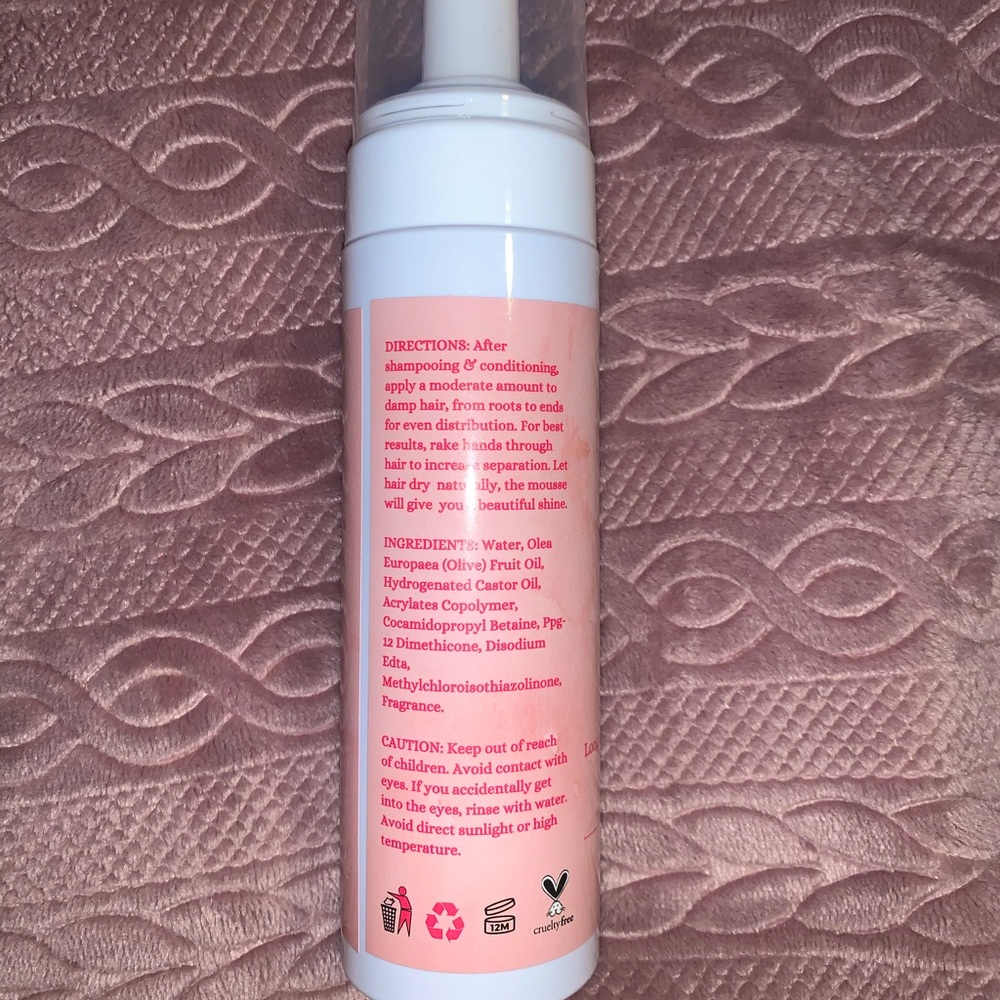 FOAMING HAIR MOUSSE 💕 - Picture 2 of 3